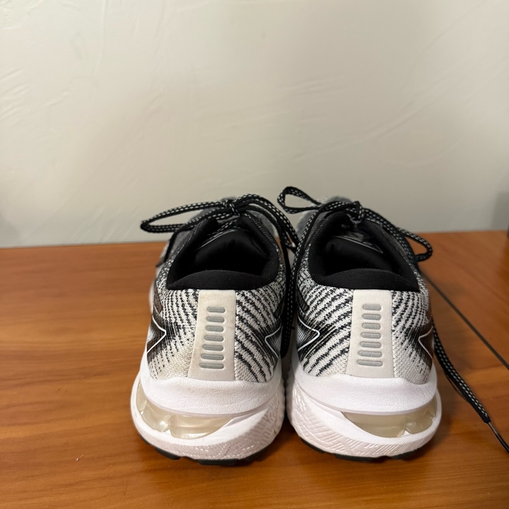 Asics Women's GT-2000 13 Running Shoe Black White Knit Flyte Foam Trainer W10 - Picture 4 of 10
